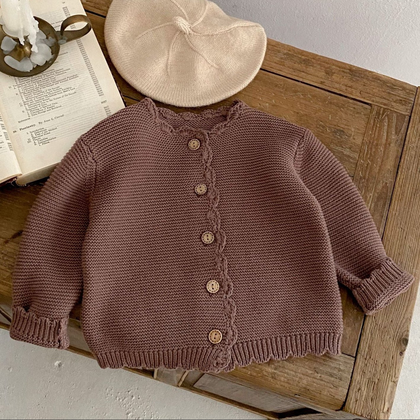 Classic Scallop Knit Cardigan